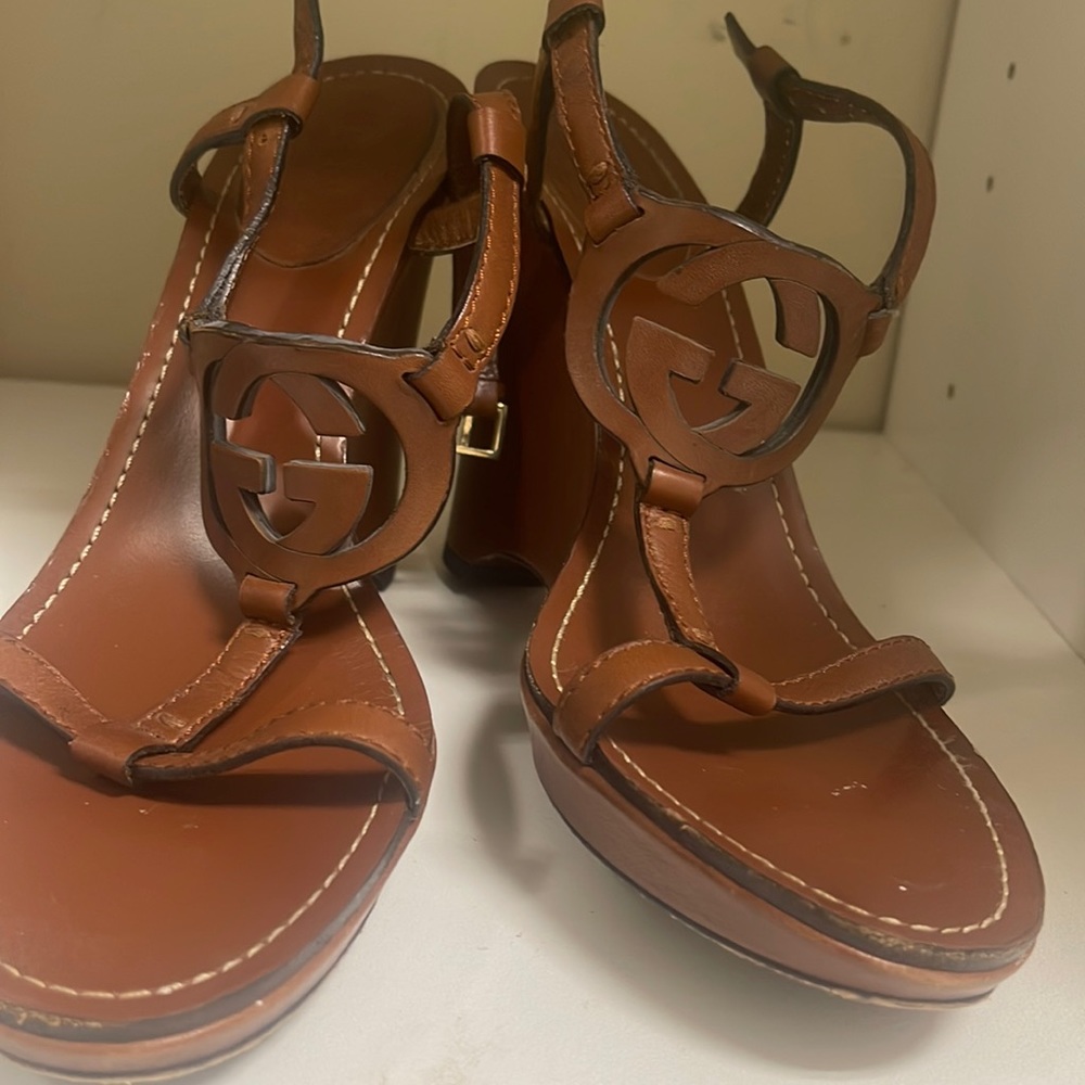 Authentic Rare GUCCI GG Sandal Wedge Caramel Brown Size 8.5